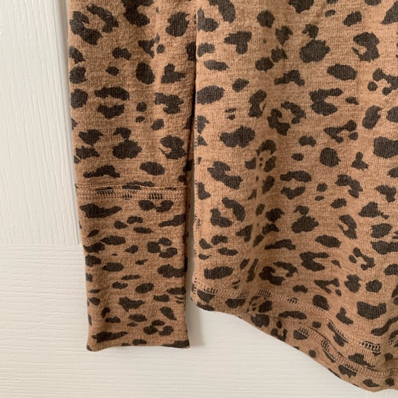 Abercrombie & Fitch cozy legging tee - Picture 2 of 3